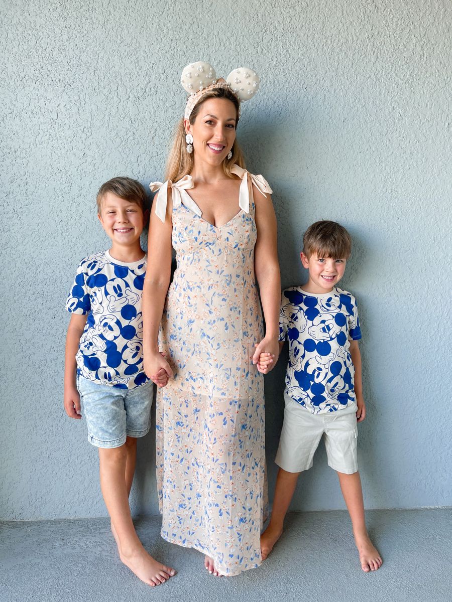 Unique Disney world outfits for mom and boys