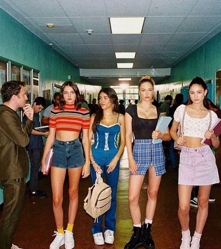 All About 90s Outfits - FashionActivation