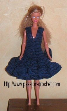 Robe au crochet pour poup�e Barbie