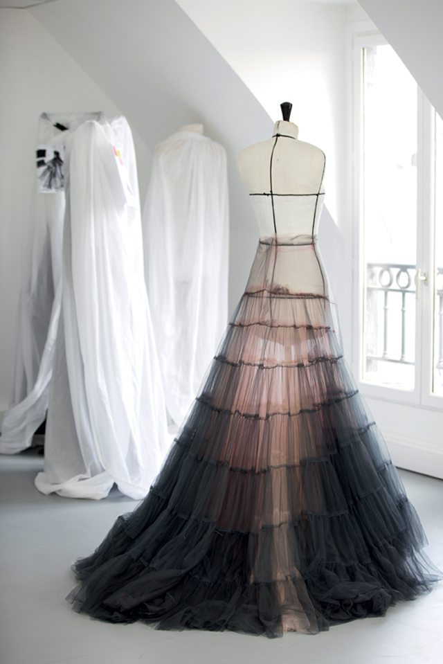 « Petites mains » aux doigts Dior