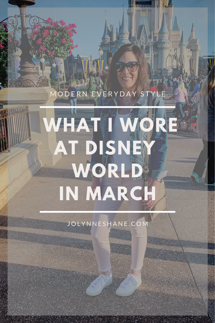 What I Packed for my Disney Vacation + My Travel Outfit