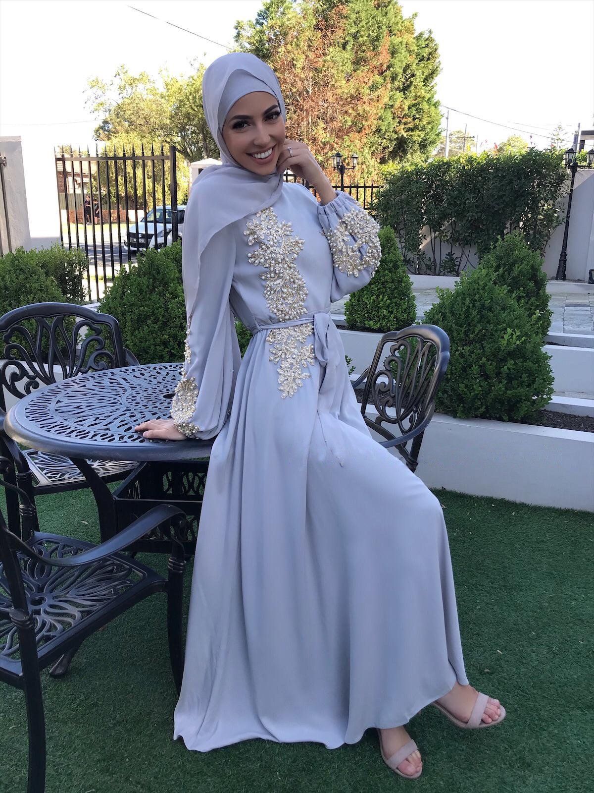 Women's Elegant And Dignified Embroidered Evening Dress - Light Grey / L / 7-13 days