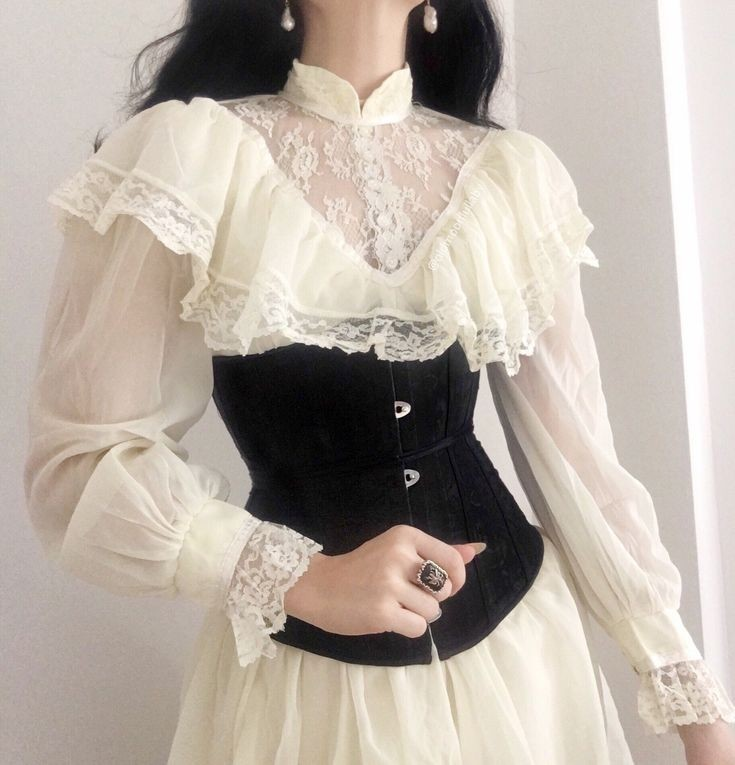 Vampira on Twitter